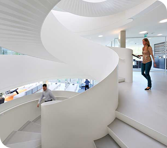 646b6fae8fb7b11360f064ec_Heroshot 1