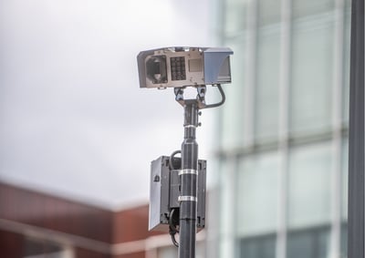 De kracht van waarschuwingsbrieven in camerahandhaving